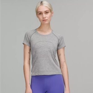 Lululemon swiftly tech short sleeve